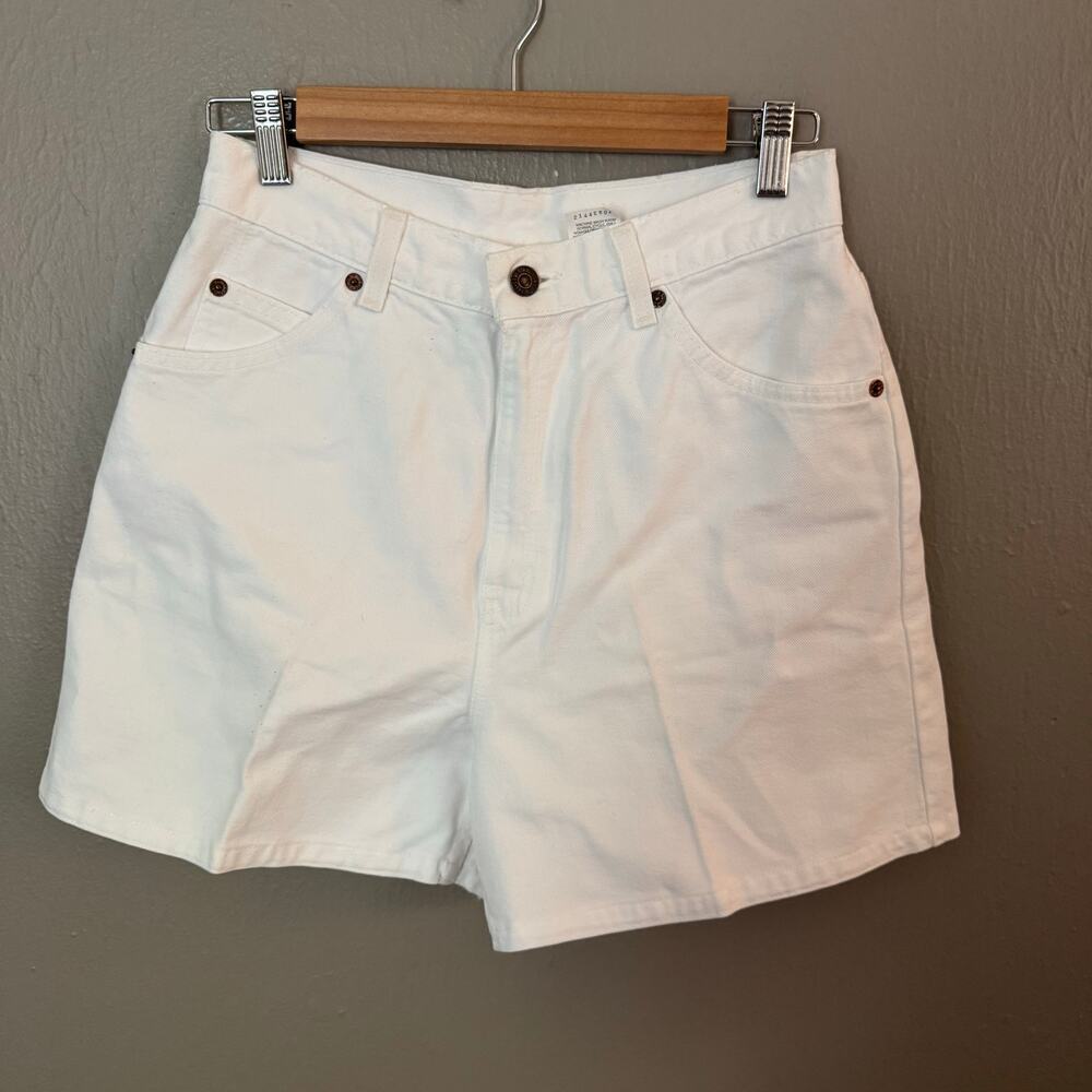 VINTAGE LEVI'S Orange Tab White Denim Shorts Size 10 Regular Fit
